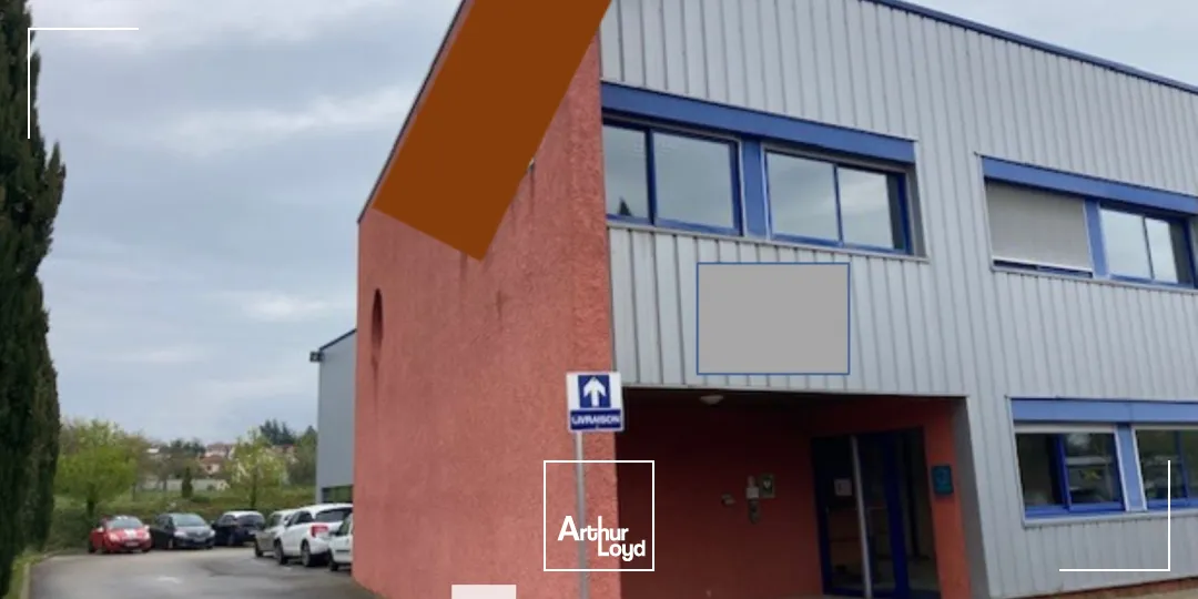 A acheter - un bâtiment d'activité sur terrain indépendant avec un accès poids lourds de plain-pied et un tarif jaune - à Frontonas 