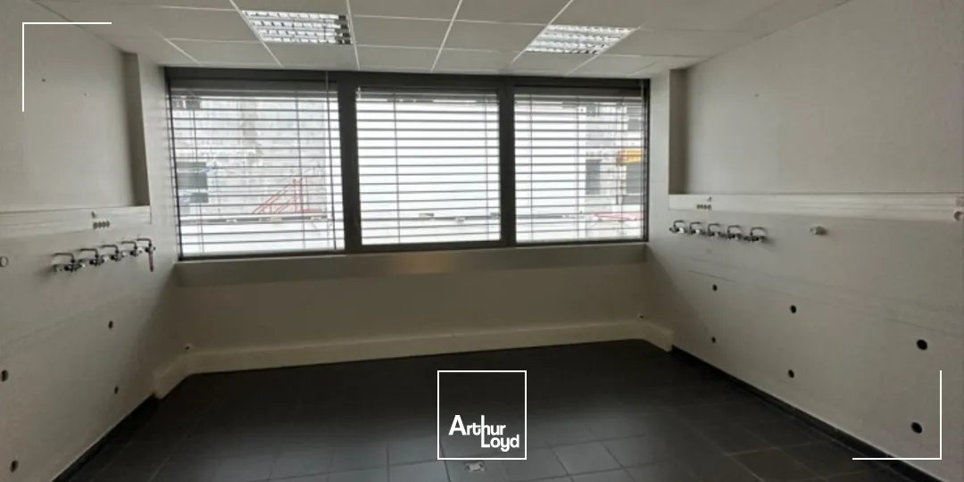 A vendre - Bureaux dans un immeuble indépendant - Caluire et Cuire