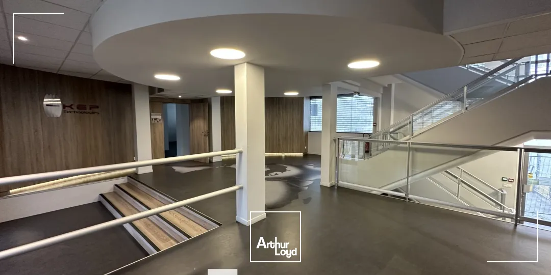 A vendre - Bureaux dans un immeuble indépendant - Caluire et Cuire