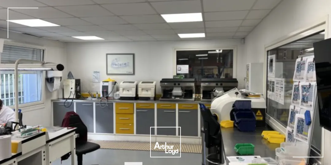 Local d'activité à louer situé à Villeurbanne