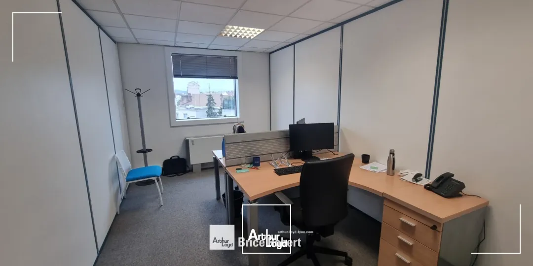 A louer - LE QUARTZ - Bureaux dans un immeuble tertiaire - Villeurbanne 