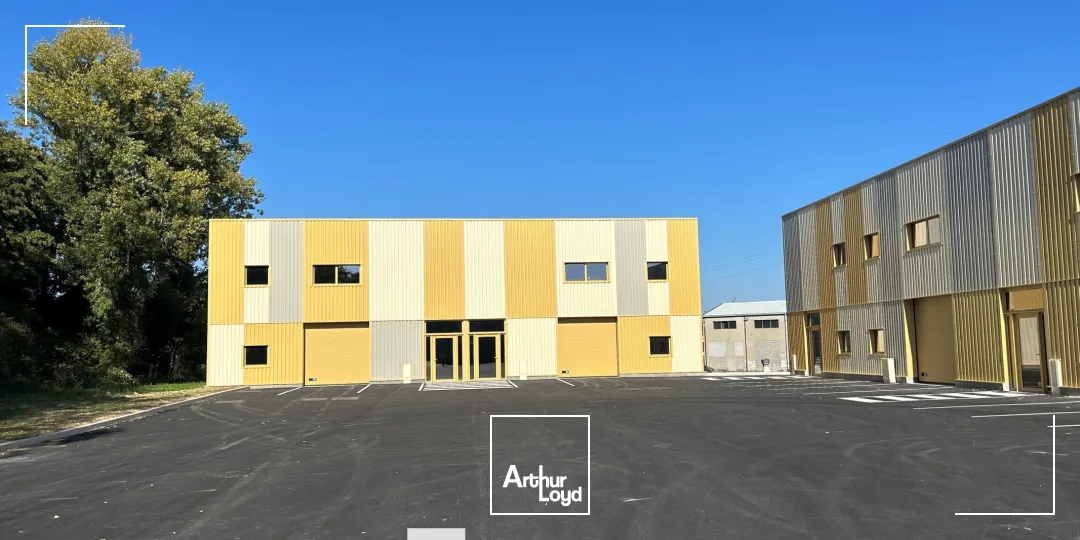 A VENDRE - Cellules d'activités - SAINT-GENIS LAVAL