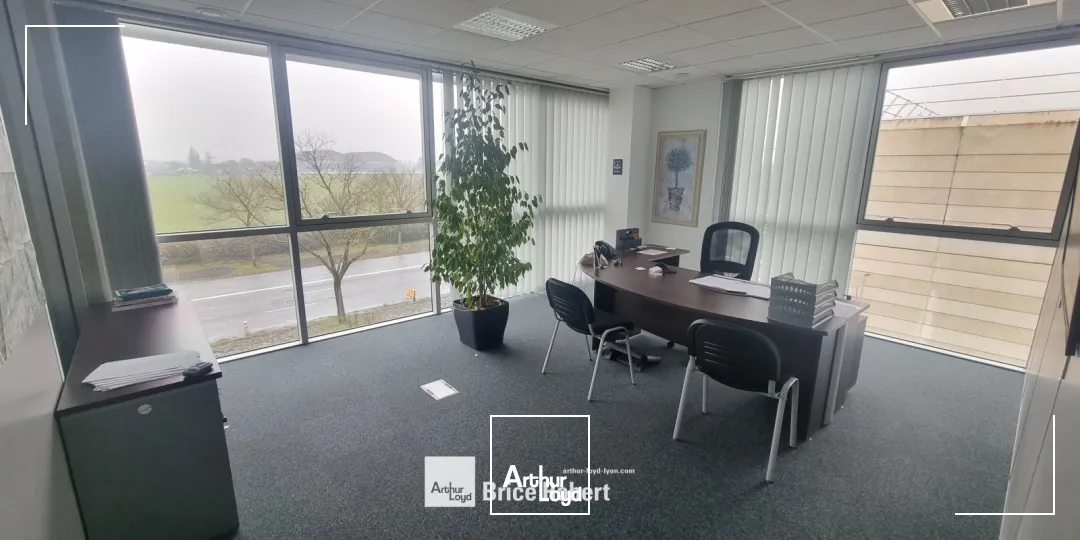 A louer - EUROPARC DU CHENE - Bureaux au 2ème étage - Bron 
