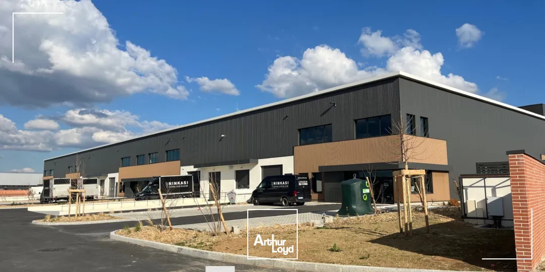 LOCATION - Bâtiments neufs Ecoparc du Lyonnais - SAINT-PRIEST