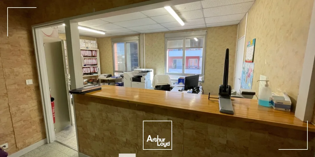 A louer - Bureaux rue de la République - Decines Charpieu