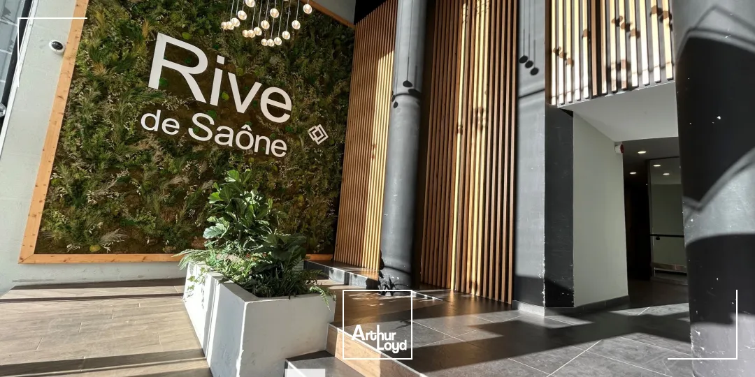 A louer - RIVE DE SAONE - Bureaux rénovés - Lyon 5ème