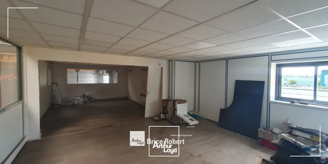 A LOUER - Bâtiment d'activité - CIVRIEUX