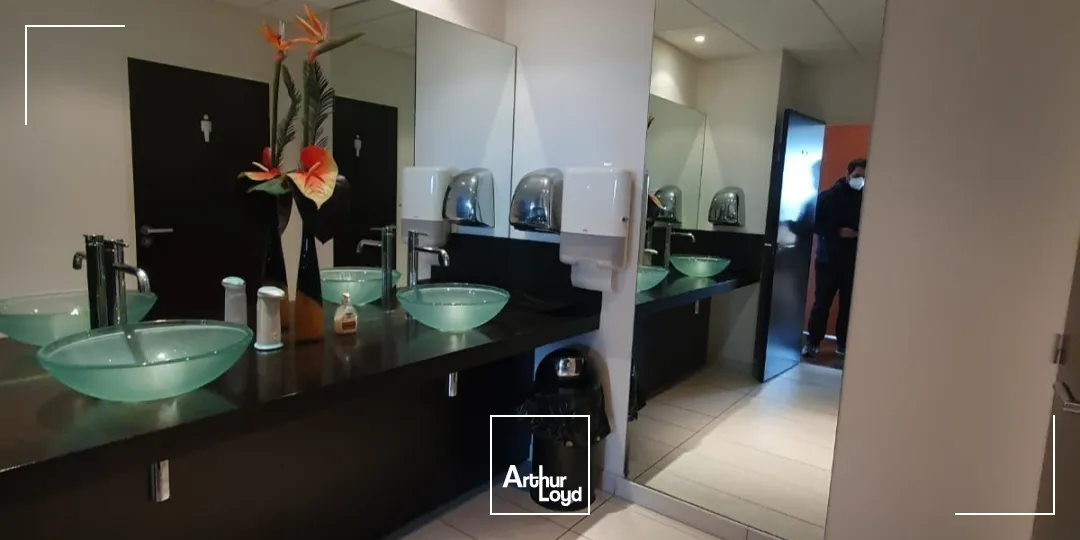 A vendre ou à louer - LE ROND POINT - Bureaux avec vue exceptionnelle et emplacement privilégié - Dardilly 