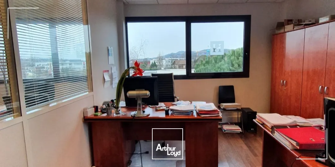 A vendre ou à louer - LE ROND POINT - Bureaux avec vue exceptionnelle et emplacement privilégié - Dardilly 