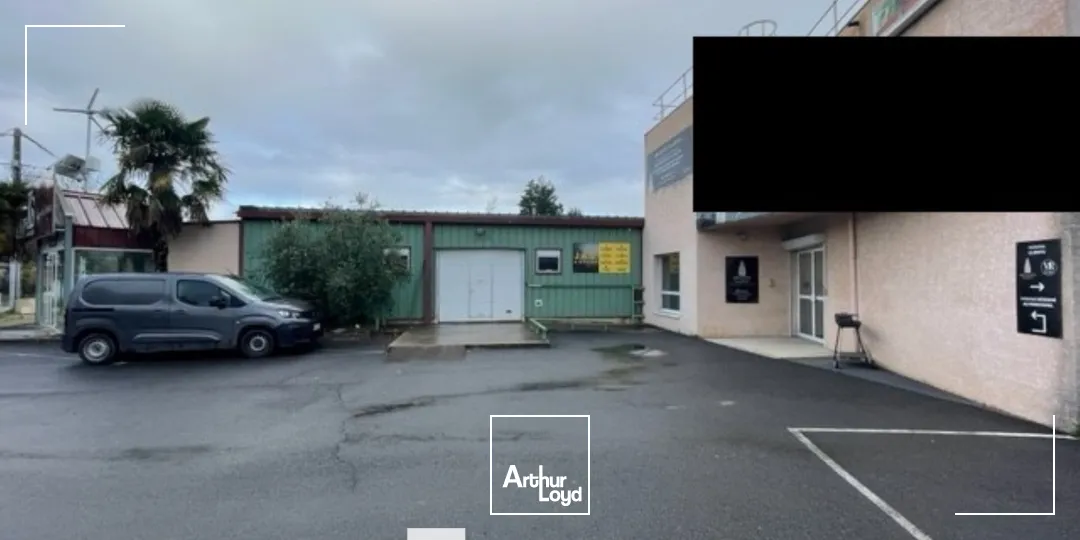 A vendre - Bâtiment professionnel indépendant avec un entrepôt à usage de stockage - Ambérieux