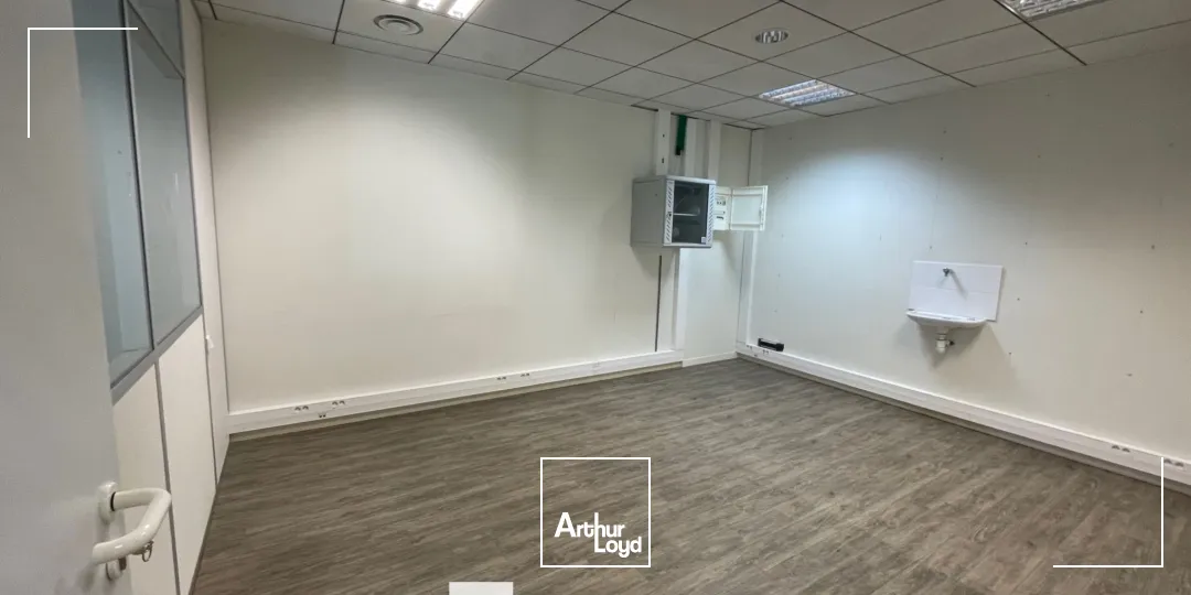 A louer - LES CARRES DU PARC 6 - Bureaux sur la Techlid - Champagne au Mont d'Or