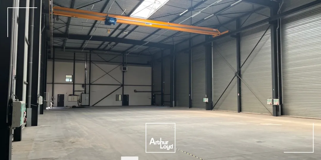 A LOUER - Tènement industriel - GENAS