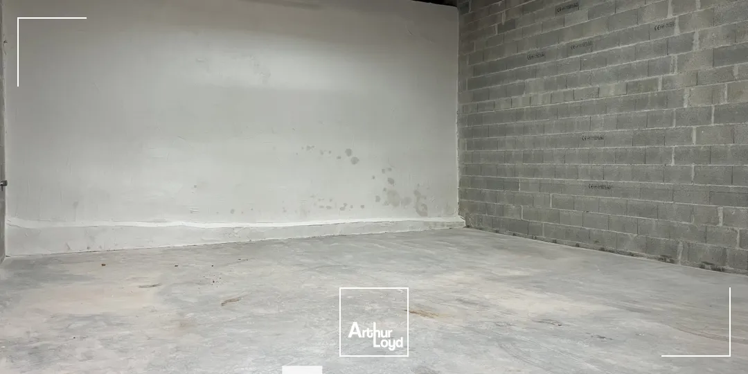 A LOUER - Locaux d'activités - CHAPONNAY