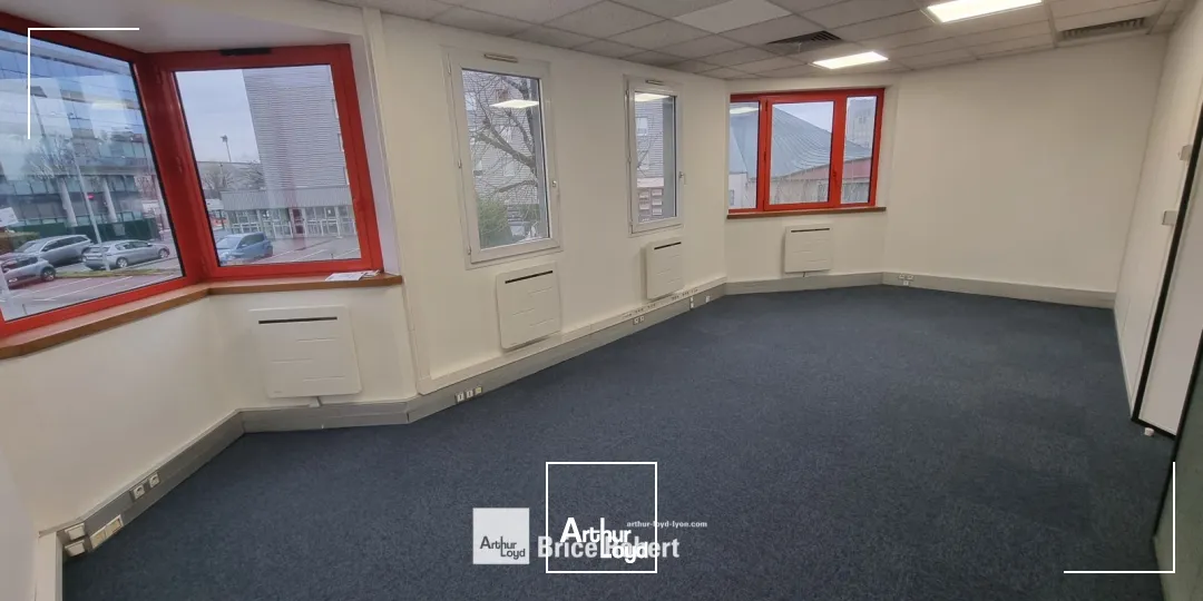 A louer - LES JARDINS D'ENTREPRISES - Bureaux dans un parc tertiaire - Lyon 7ème