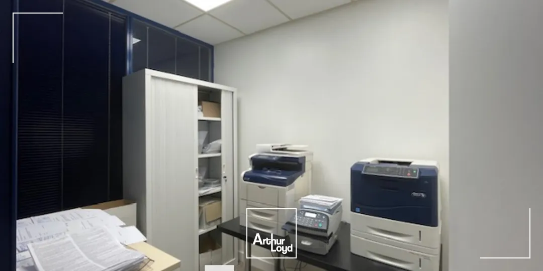 A louer - Bureaux lumineux en RDC - Villeurbanne 