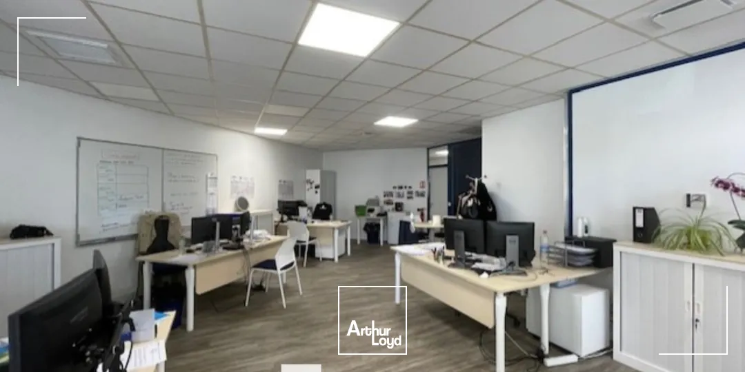 A louer - Bureaux lumineux en RDC - Villeurbanne 