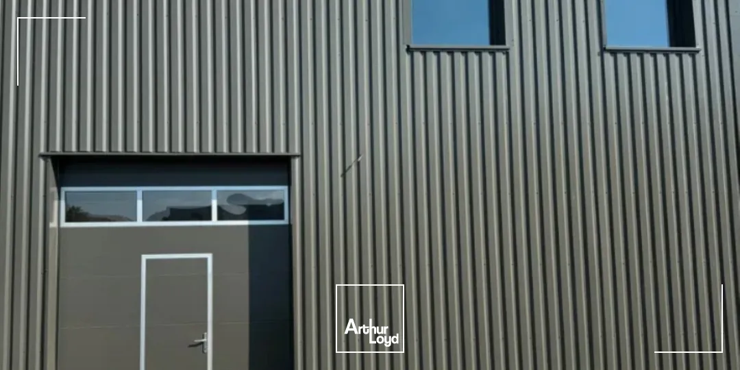 A LOUER - Local d'activités - MESSIMY