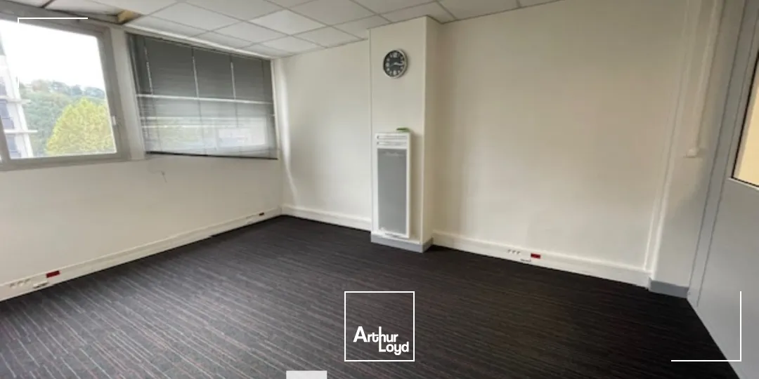 A louer - Bureaux au pied du métro - Lyon 9ème Vaise