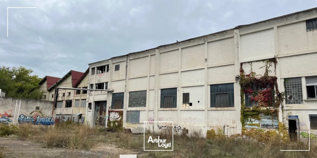 A VENDRE - Bâtiment d'activités - GIVORS