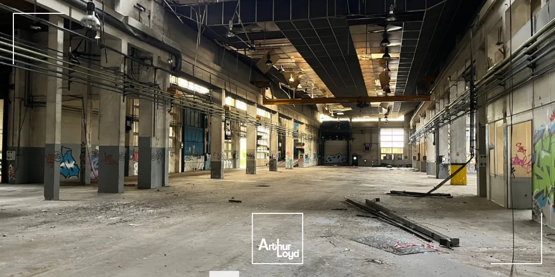 A VENDRE - Bâtiment d'activités - GIVORS