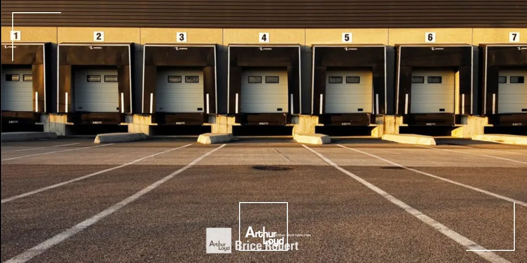 A louer - Entrepôt logistique de stockage avec ICPE - Genas