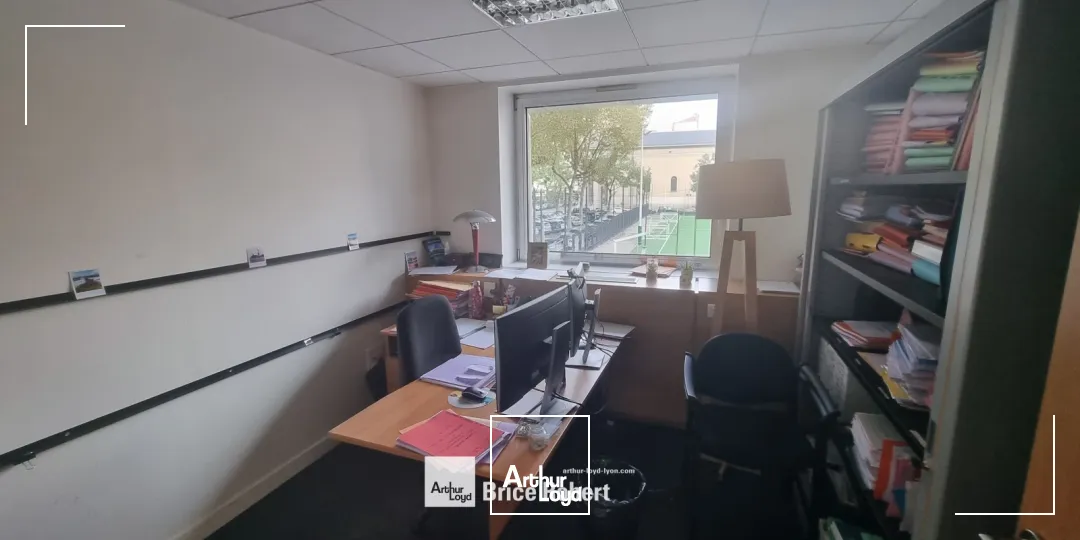 A louer - LE PLACE VENDOME - Bureaux lumineux - Lyon 6ème