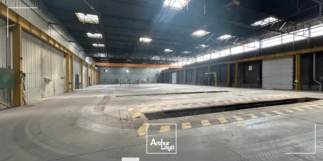 A VENDRE - Bâtiment d'activités - SAINT-PRIEST