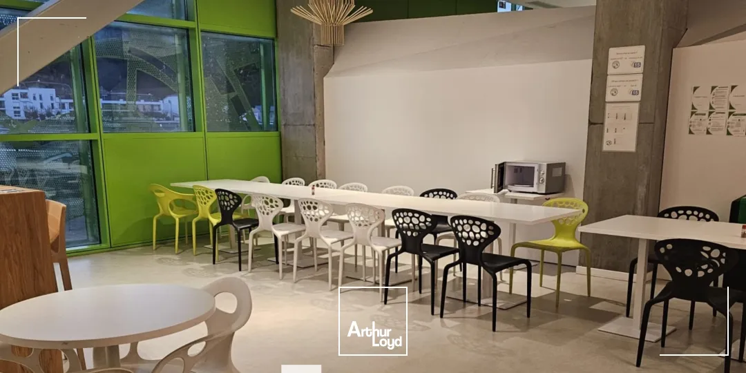 A louer - LE CUBE VERT - Bureaux aménagés - Lyon 2ème Confluence 