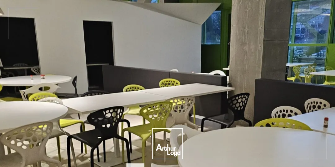 A louer - LE CUBE VERT - Bureaux aménagés - Lyon 2ème Confluence 