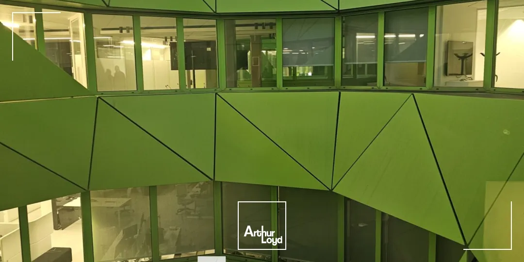 A louer - LE CUBE VERT - Bureaux aménagés - Lyon 2ème Confluence 