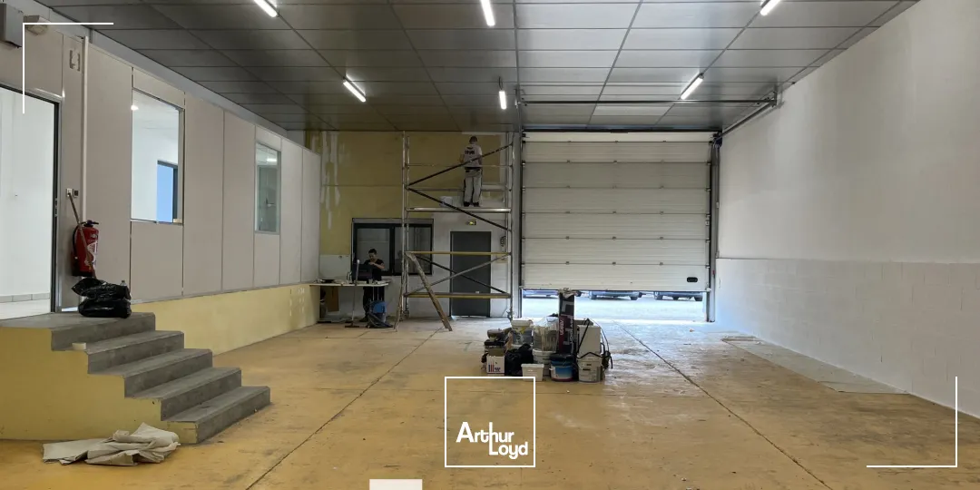 A louer - Local d'activités avec accès immédiat autoroute A42 - Villeurbanne