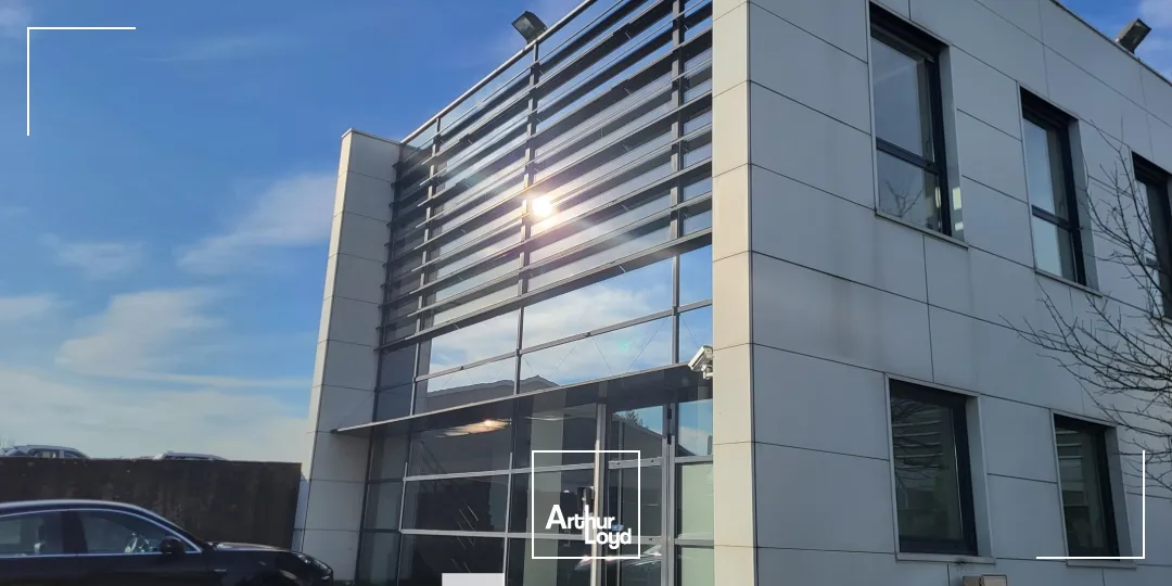 A louer - Bureaux rénovés avec entrée privative - Champagne au Mont d'Or 