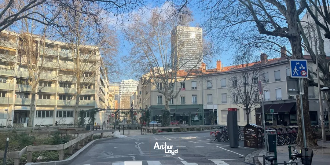 A vendre - Bureaux en rez-de-chaussée - Lyon 3ème Part-Dieu