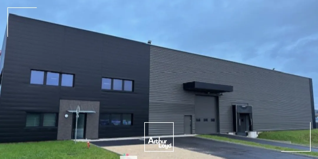 A LOUER - Bâtiment d'activités - SAINT-QUENTIN-FALLAVIER