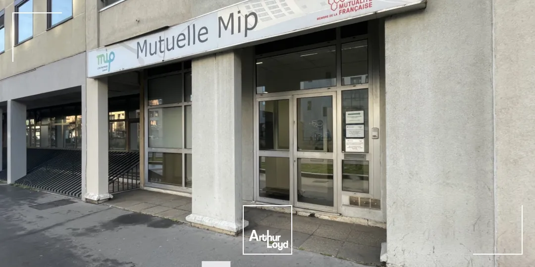 A vendre - Bureaux en rez-de-chaussée - Lyon 3ème Part-Dieu