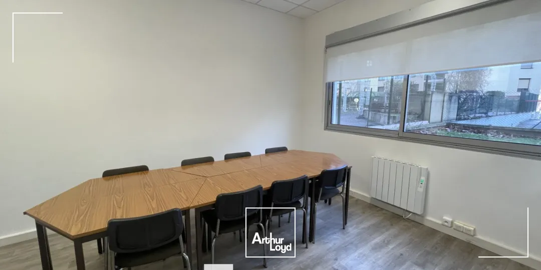 A vendre - Bureaux en rez-de-chaussée - Lyon 3ème Part-Dieu