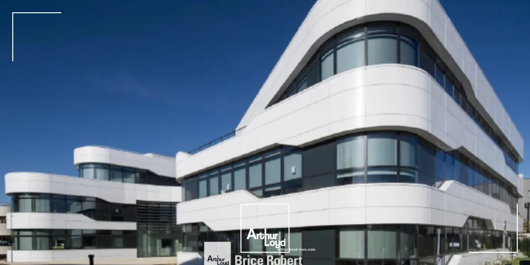 A louer - RACING PARC bâtiment Adelaide - Bureaux sur la Techlid très lumineux - Champagne au Mont d'Or