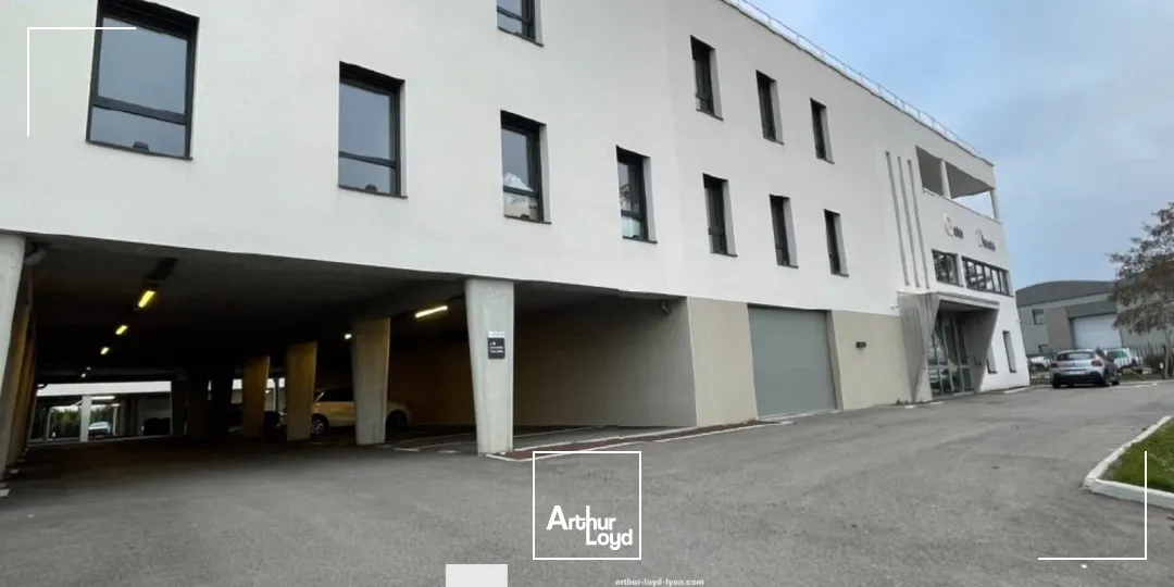 A louer - STRATTON I - Bureaux de bon standing - Dardilly