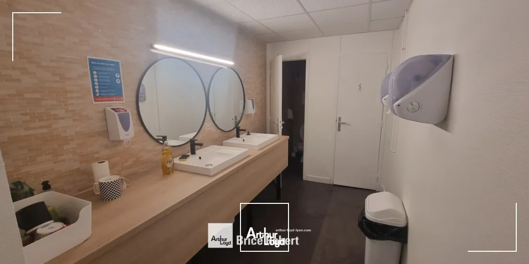 A louer - LE BRITANNIA - Bureaux dans un immeuble tertiaire - Lyon 3ème Part-Dieu