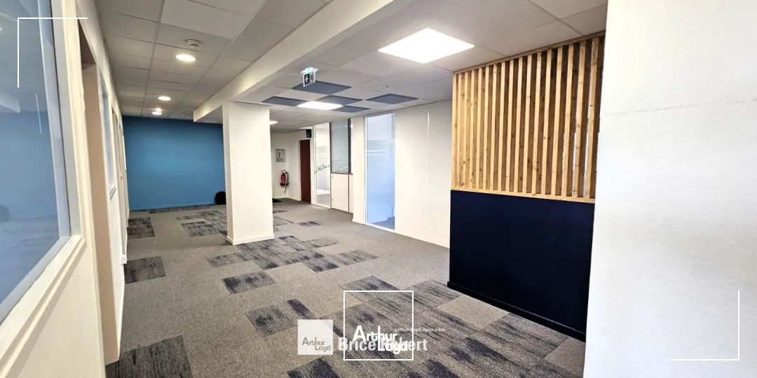 A louer - LE BRITANNIA - Bureaux dans un immeuble tertiaire - Lyon 3ème Part-Dieu