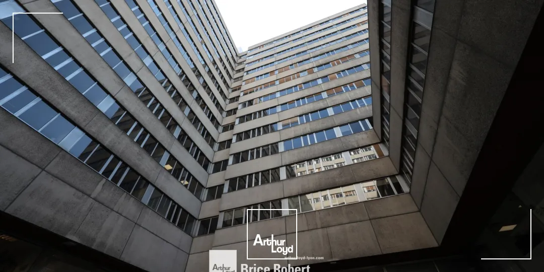 A louer - LE BRITANNIA - Bureaux dans un immeuble tertiaire - Lyon 3ème Part-Dieu