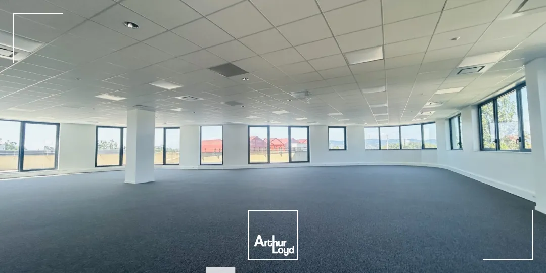 A vendre ou à louer - SPARK - Bureaux neufs dans un immeuble haut de gamme sur la Techlid - Dardilly