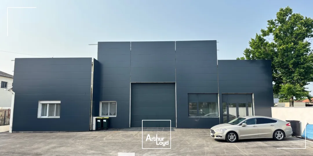 A LOUER - Bâtiment d'activités - VAULX EN VELIN