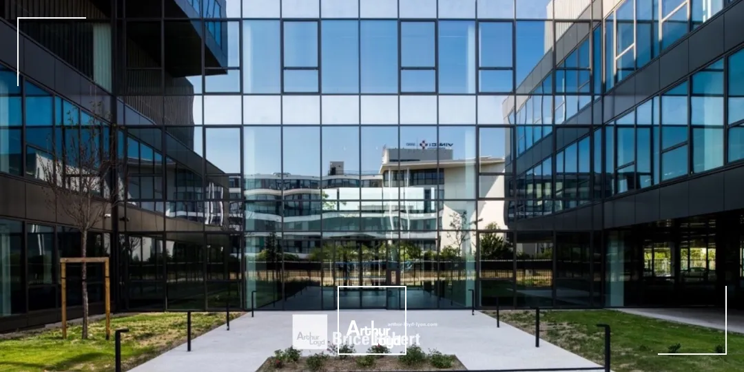 A louer - SADENA - Bureaux spacieux et fonctionnels - Villeurbanne