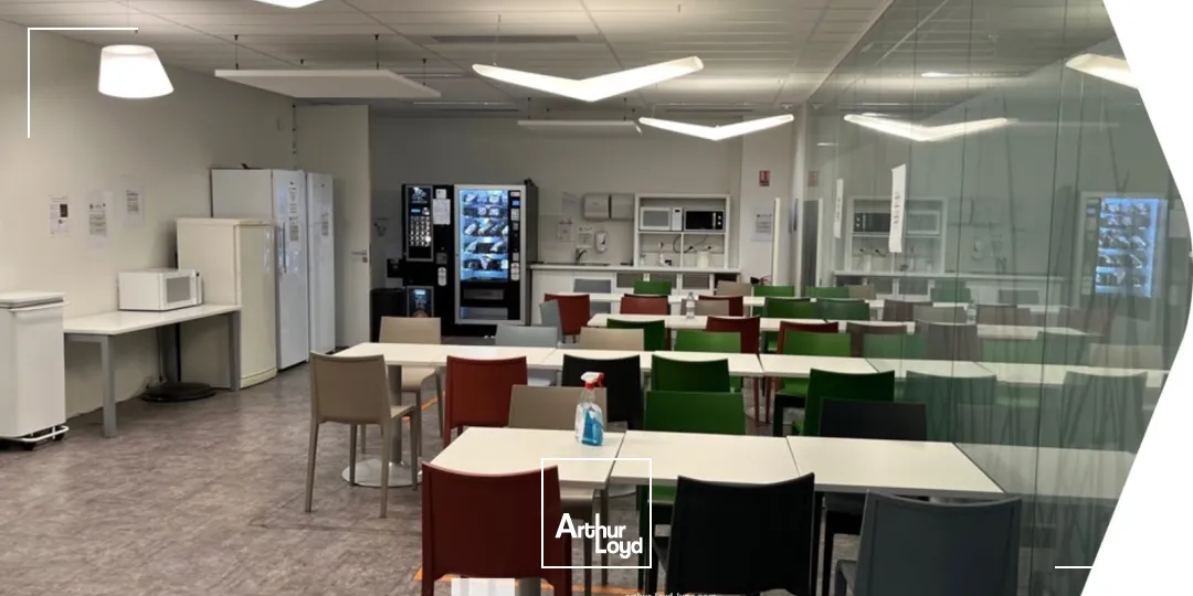 A louer - SADENA - Bureaux spacieux et fonctionnels - Villeurbanne