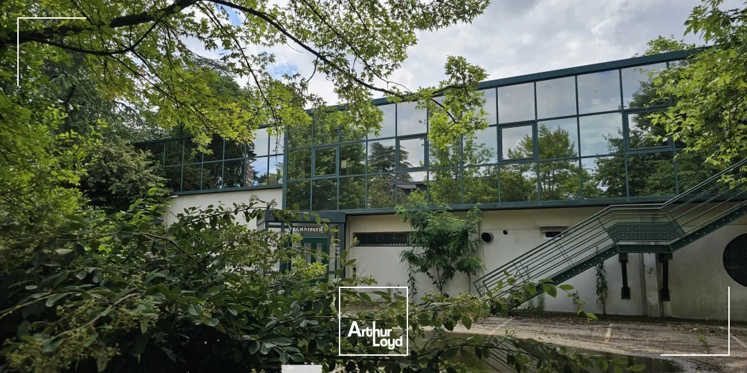 A vendre ou à louer - GREEN LAKE - Bureaux dans bâtiment indépendant - Limonest