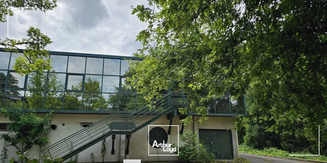 A vendre ou à louer - GREEN LAKE - Bureaux dans bâtiment indépendant - Limonest