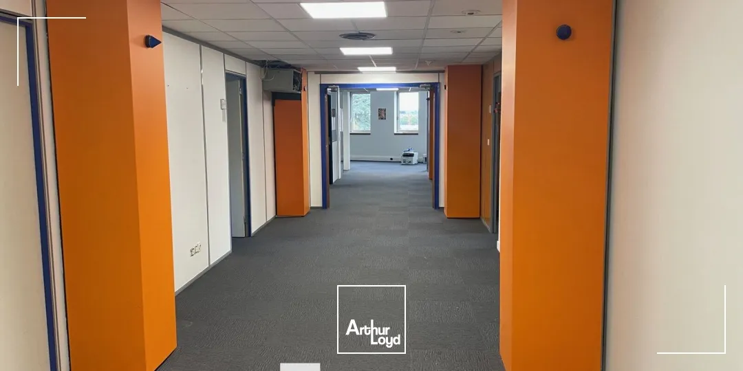 A vendre - RIVE DE SAONE - Bureaux lumineux - Lyon 4ème