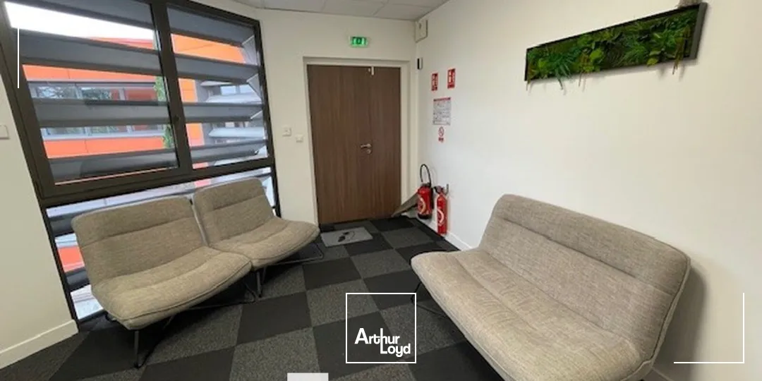 A vendre ou a louer - LE TERRE DE SIENNE - Bureaux lumineux - Champagne au Mont d'Or