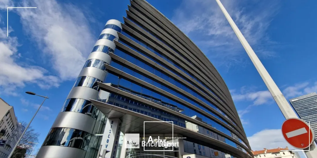 A louer - LE DISCOVER - Bureaux accompagnés de parkings et d'archives - Lyon 3ème Part-Dieu